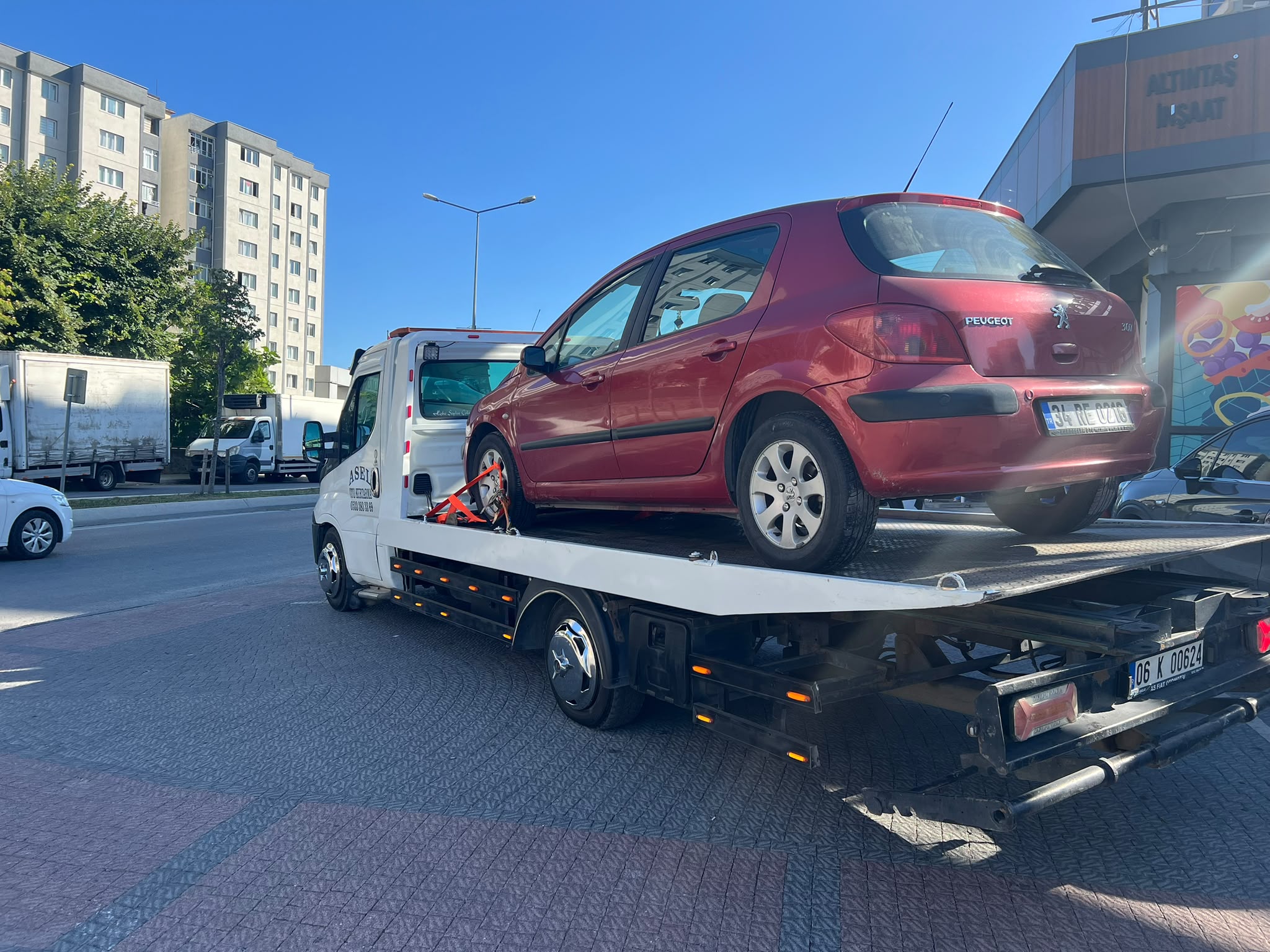 Beylikdüzü'nde Asel Oto Kurtarma ile otomobil taşıma